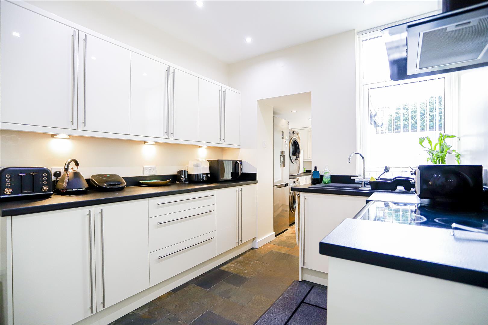 3 Bed End Terrace House For Sale - Main Image